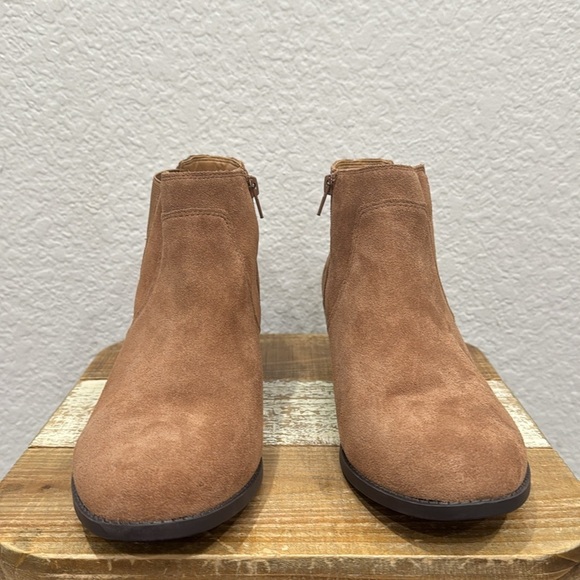 Vionic Finn Brown Suede Ankle Boots Size 11 - Picture 3 of 9